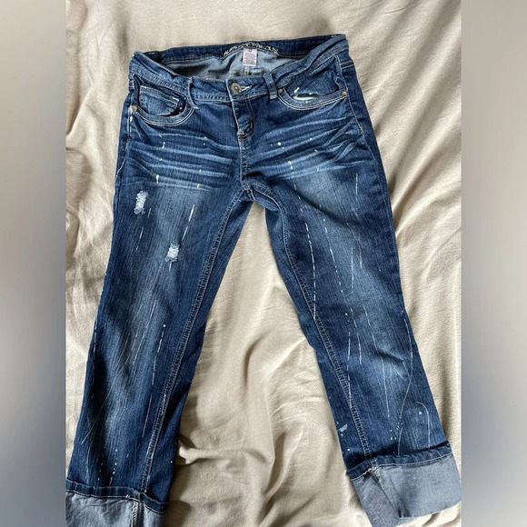 Almost Famous Paint Splatter Crop Capri‎ Cuffed Jeans - Picture 5 of 6